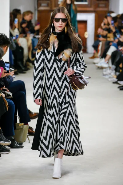 Look 5